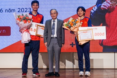 Vinh danh 2 vận động viên đoạt huy chương vàng tại SEA Games 32