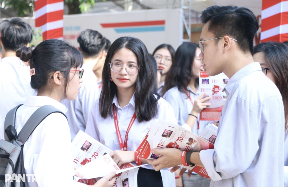 BOT và học phí - 1 BOT và học phí - 1