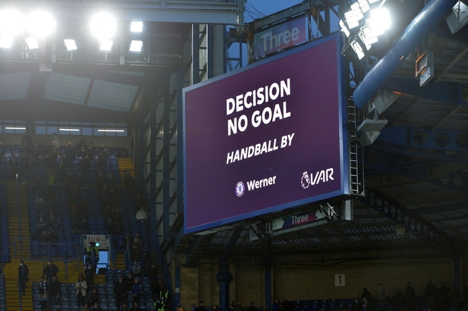 Chelsea 2-1 Leicester: VAR không thể cản The Blues trả thù - 1