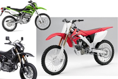 Ba "chàng cào cào" lãng tử