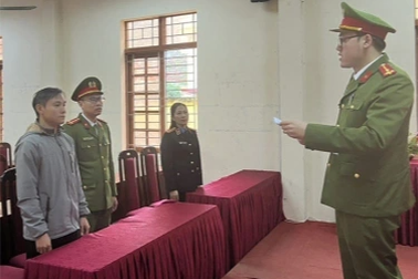 Vụ thu học phí đào tạo lái xe sai quy định: Khởi tố 2 giáo viên dạy lái