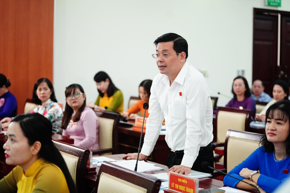 Ai giải quyết vấn đề tiếng ồn karaoke? - 5 Ai giải quyết vấn đề tiếng ồn karaoke? - 5