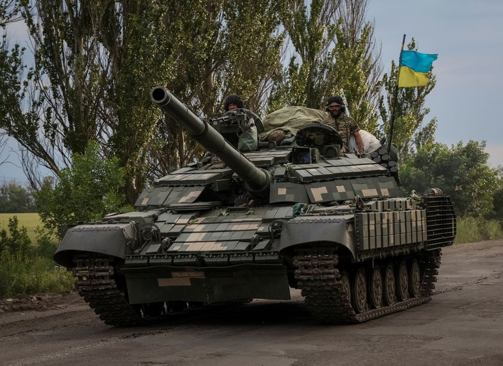 Vì sao Ukraine rút quân trước vòng vây hỏa lực của Nga ở miền Đông? - 1 Vì sao Ukraine rút quân trước vòng vây hỏa lực của Nga ở miền Đông? - 1