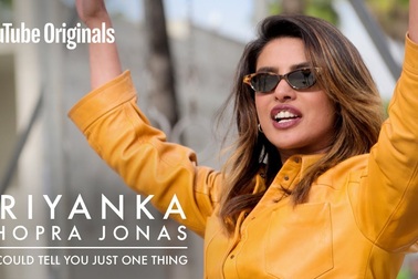 Priyanka Chopra xinh đẹp trong chương trình mới