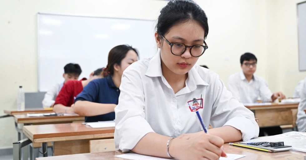 Đổi mới đề thi trước đổi mới dạy học: Rủi ro nếu gặt lúa non - 5 Đổi mới đề thi trước đổi mới dạy học: Rủi ro nếu gặt lúa non - 5