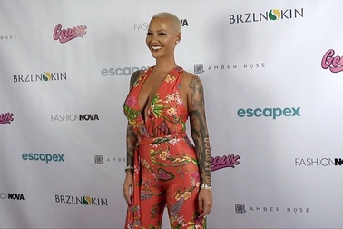 Amber Rose gợi cảm dự sự kiện