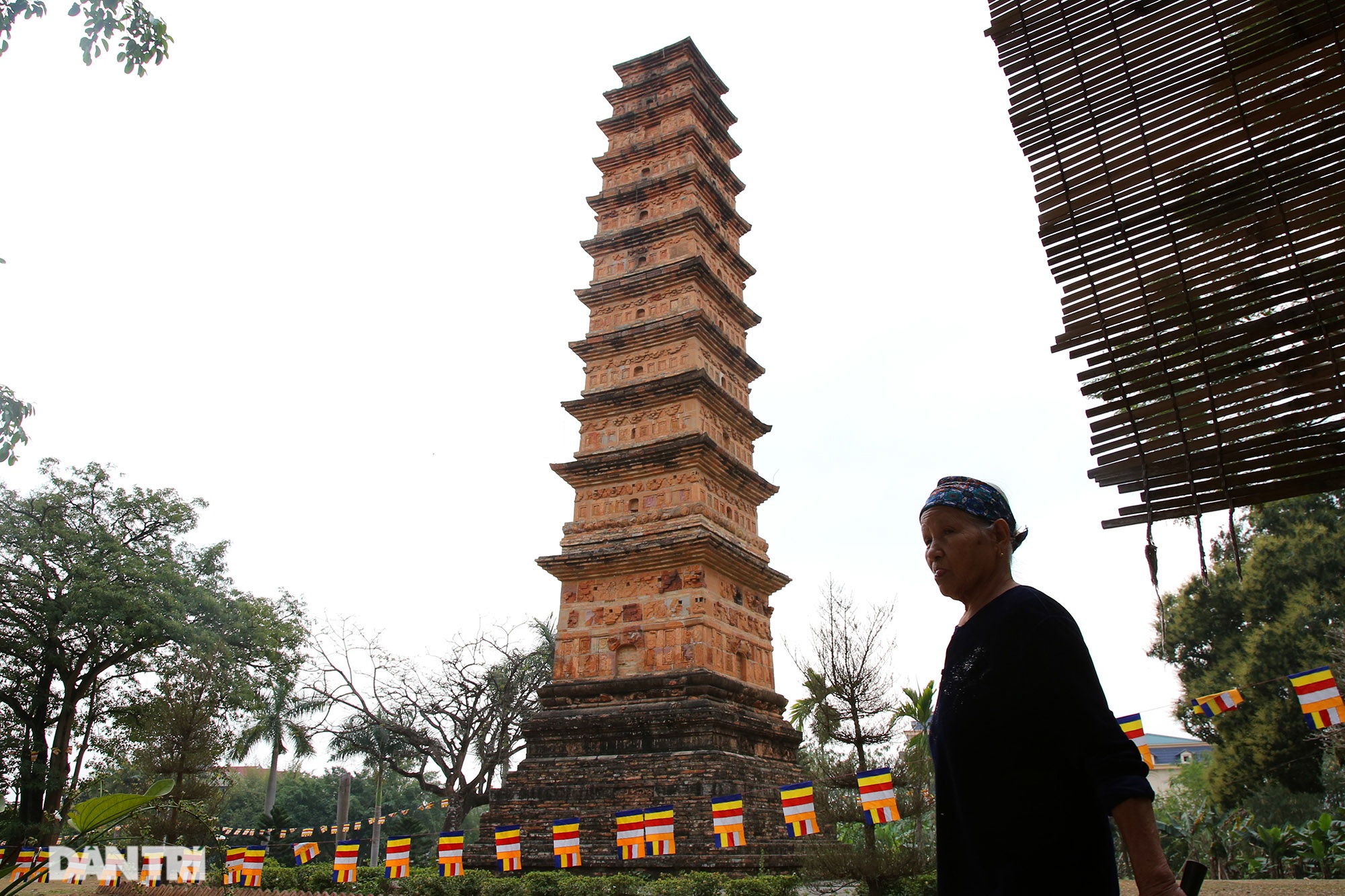 Tháp đất nung cao nhất Việt Nam thời Trần còn lại đến ngày nay - 13 Tháp đất nung cao nhất Việt Nam thời Trần còn lại đến ngày nay - 13