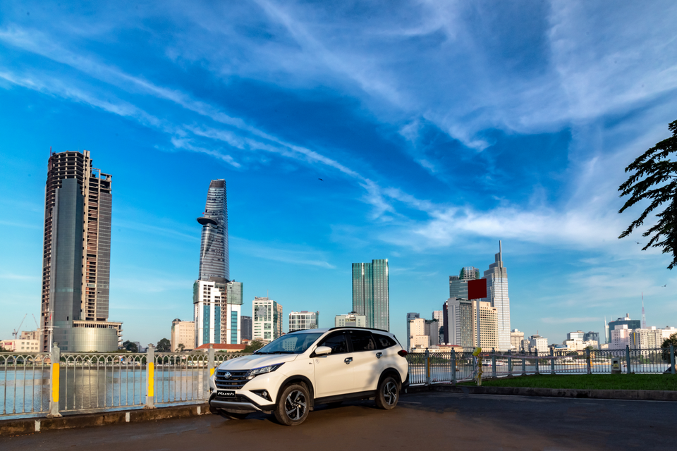 Sở hữu xe SUV 7 chỗ Toyota Rush với ưu đãi đến hơn 16 triệu đồng - 1 Sở hữu xe SUV 7 chỗ Toyota Rush với ưu đãi đến hơn 16 triệu đồng - 1