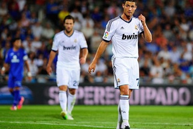 Sự ngạo mạn của Mourinho làm hại Real Madrid?