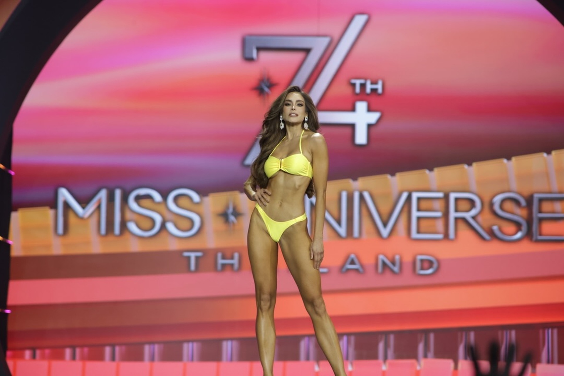 Eye-catching swimsuit show at Miss Universe: Strong candidates revealed - 19 Màn diễn áo tắm mãn nhãn tại Hoa hậu Hoàn vũ: Những ứng viên mạnh lộ diện - 19