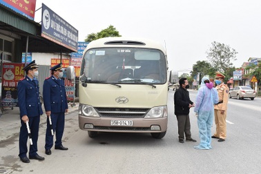 Ninh Bình: Lập 5 chốt kiểm tra xe khách để phòng chống dịch Covid-19