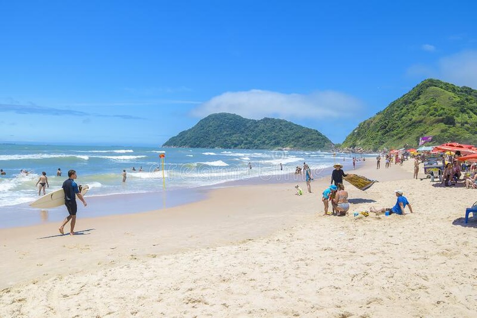 Máy bay rơi xuống biển khi hạ cánh khẩn cấp - 2 Máy bay rơi xuống biển khi hạ cánh khẩn cấp - 2