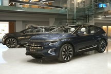 Hầu hết các đại lý ô tô ở Trung Quốc đã mở cửa trở lại, nhưng... ế