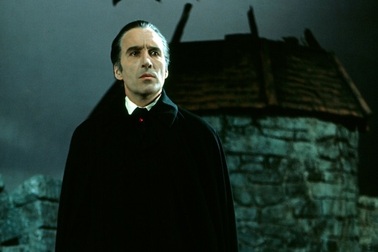 Lâu đài của Bá tước Dracula có giá 80 triệu USD