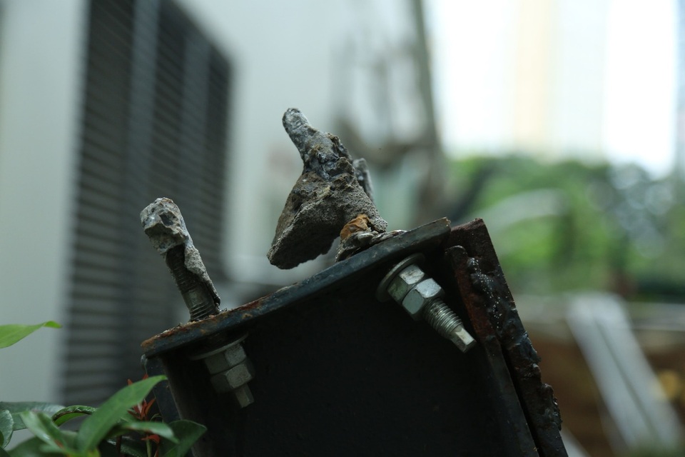 Sập giàn nóng điều hòa ở khu chung cư, người dân khẩn thiết cầu cứu - 5 Sập giàn nóng điều hòa ở khu chung cư, người dân khẩn thiết cầu cứu - 5