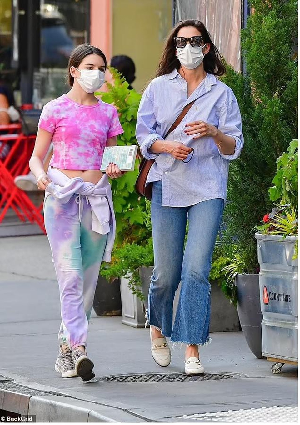 Katie Holmes sau một cuộc hôn nhân đổ vỡ và hai mối tình chóng vánh - 11 Katie Holmes sau một cuộc hôn nhân đổ vỡ và hai mối tình chóng vánh - 11