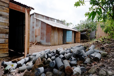 Yêu cầu xử lý việc rầm rộ khoan giếng, làm nhà chờ dự án