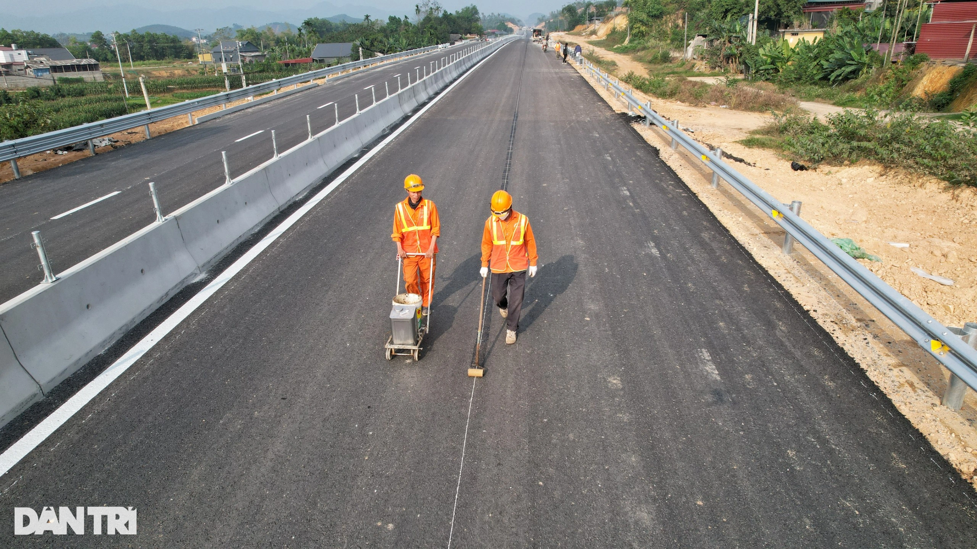 Toàn cảnh cao tốc Tuyên Quang - Phú Thọ sắp thông xe - 9 Toàn cảnh cao tốc Tuyên Quang - Phú Thọ sắp thông xe - 9