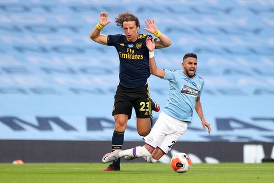 Man City 3-0 Arsenal: David Luiz trở thành tội đồ - 9 Man City 3-0 Arsenal: David Luiz trở thành tội đồ - 9