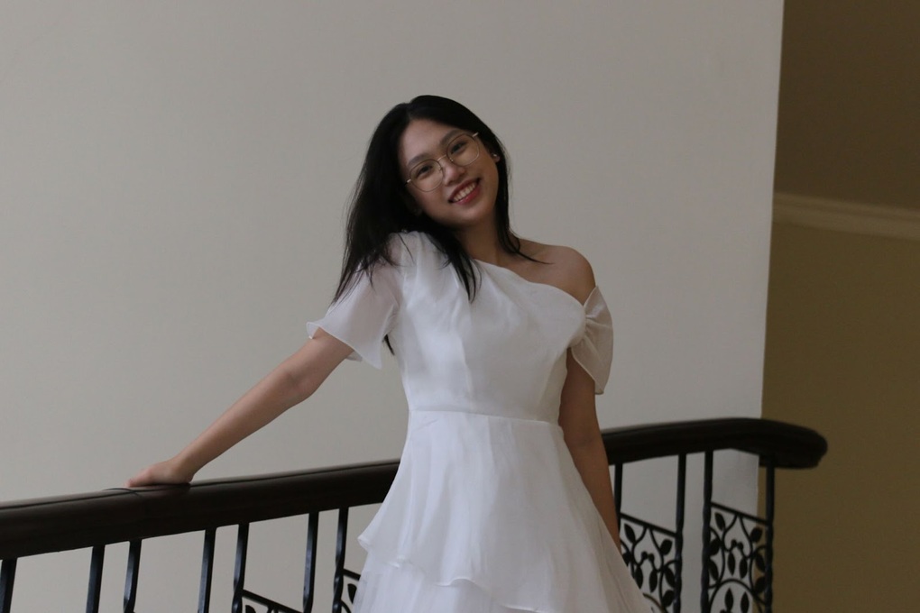 Nữ sinh giành học bổng 60 tỷ đồng từ hơn 30 trường đại học dù không có SAT - 5 Nữ sinh giành học bổng 60 tỷ đồng từ hơn 30 trường đại học dù không có SAT - 5