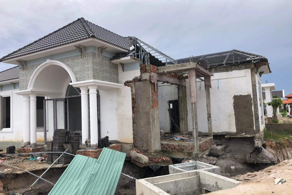 79 biệt thự xây trái phép ở Phú Quốc: Yêu cầu phá dỡ tường rào - 2 79 biệt thự xây trái phép ở Phú Quốc: Yêu cầu phá dỡ tường rào - 2