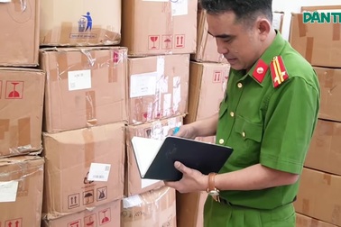 80 sổ đỏ, nhiều ngoại tệ và sổ tiết kiệm trong két sắt của Ngân 98