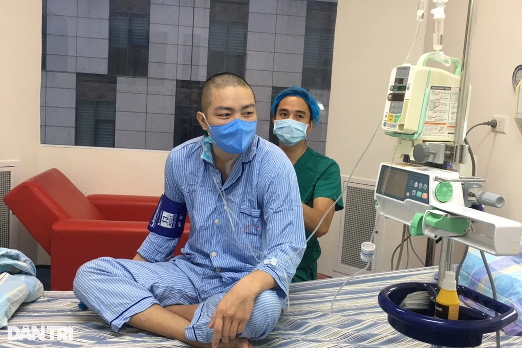Mắc bệnh hiểm nghèo, chàng trai trẻ cầu xin bố mẹ tha tội bất hiếu - 3 Mắc bệnh hiểm nghèo, chàng trai trẻ cầu xin bố mẹ tha tội bất hiếu - 3
