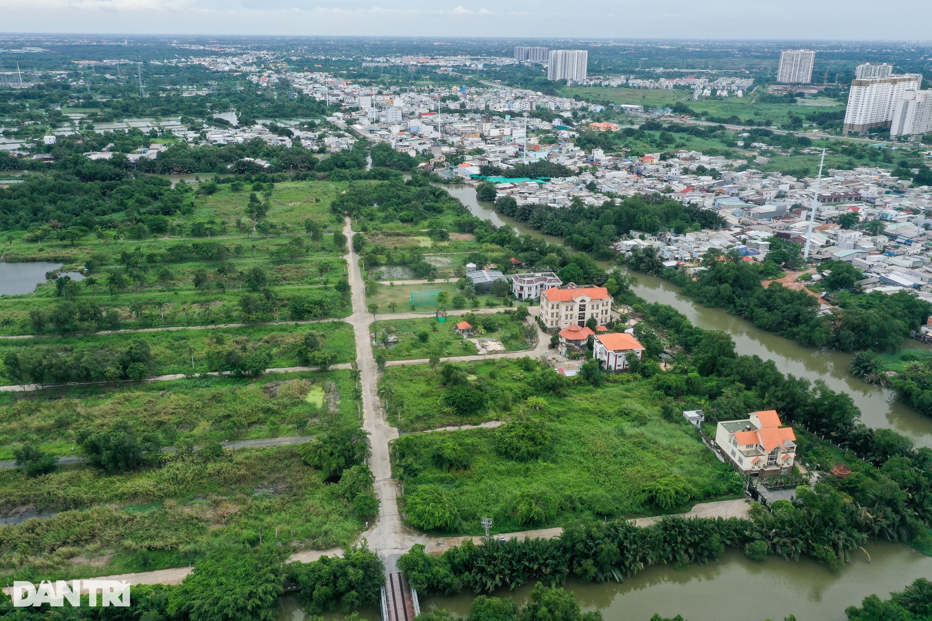 Người dân TPHCM mắc kẹt trong dự án đất nền hơn 20 năm chưa được xây nhà - 11 Người dân TPHCM mắc kẹt trong dự án đất nền hơn 20 năm chưa được xây nhà - 11