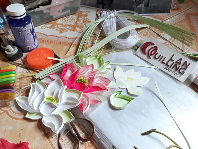 Chuyện về cô gái 29 tuổi ngồi xe lăn, cả thanh xuân gửi hồn vào những bức tranh giấy - Ảnh 3. Chuyện về cô gái 29 tuổi ngồi xe lăn, cả thanh xuân gửi hồn vào những bức tranh giấy - Ảnh 3.