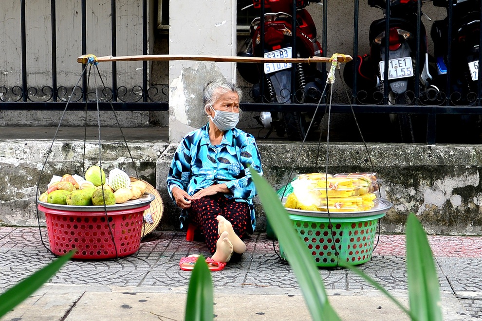 nguoi cao tuoi_NguyenQuang.jpg nguoi cao tuoi_NguyenQuang.jpg