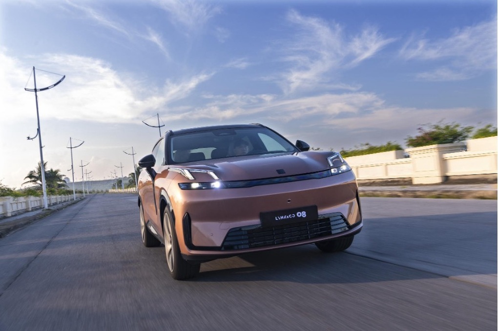 Lynk Co 08 EM-P - Nơi công nghệ nâng tầm trải nghiệm thoải mái - 2 Lynk Co 08 EM-P - Nơi công nghệ nâng tầm trải nghiệm thoải mái - 2