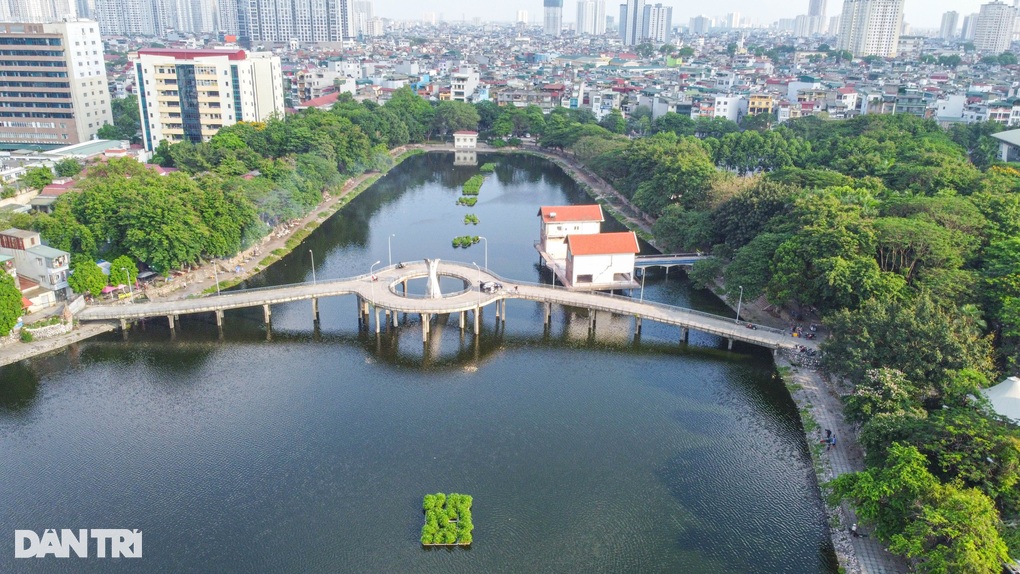 Hà Nội: Công viên được đầu tư 280 tỷ đồng thành nơi chọi gà, thả chó - 3 Hà Nội: Công viên được đầu tư 280 tỷ đồng thành nơi chọi gà, thả chó - 3
