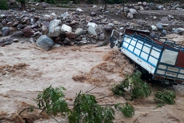 Hình ảnh huyện rốn lũ ở Hòa Bình bị tàn phá, cô lập hoàn toàn