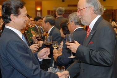 Thủ tướng chiêu đãi Đoàn Ngoại giao nhân dịp Quốc khánh