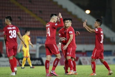 CLB Hải Phòng thắng đậm HA Gia Lai, PVF-CAND hoà CLB Thanh Hoá