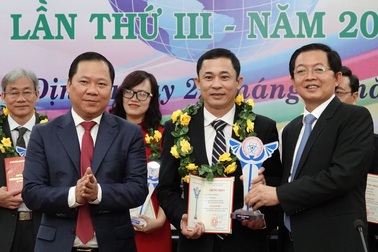 Tôn vinh 32 trí thức tiêu biểu về khoa học và công nghệ