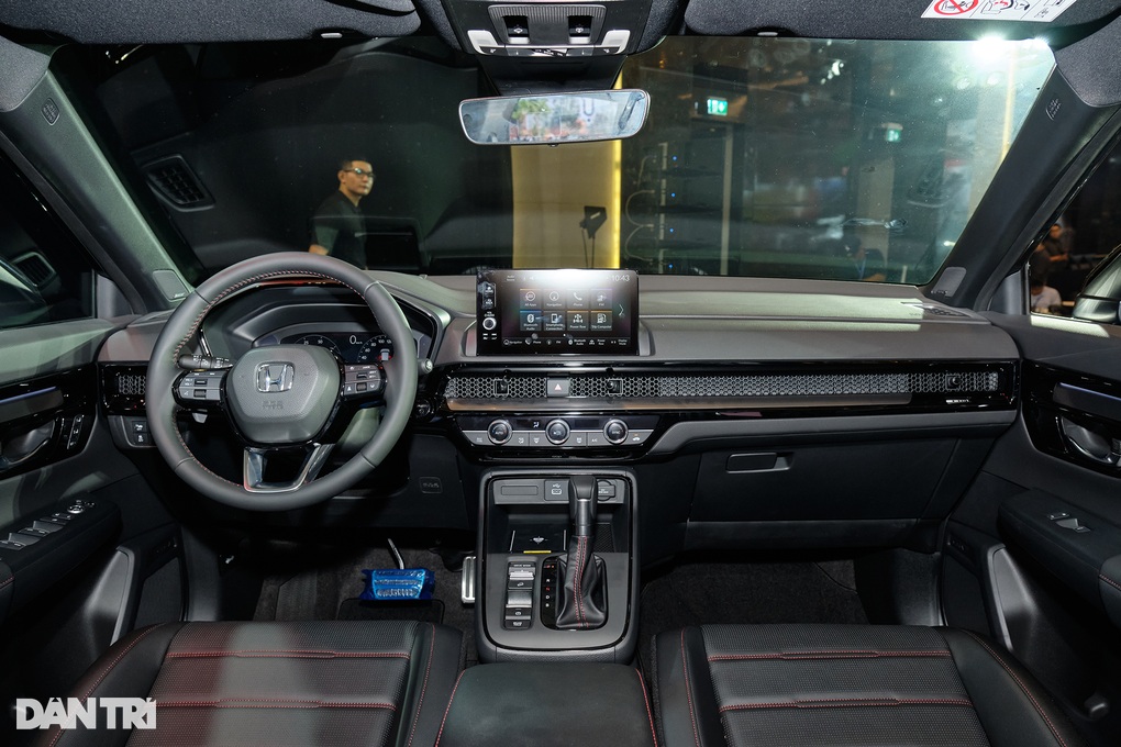 Honda CR-V 2024: Kịch bản hybrid thật đẹp, tiếc là giá bán cao - 7 Honda CR-V 2024: Kịch bản hybrid thật đẹp, tiếc là giá bán cao - 7