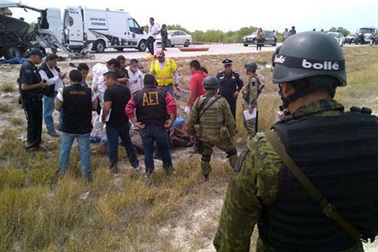 Tài xế ngủ gật, "xóa sổ" 10 thành viên một ban nhạc