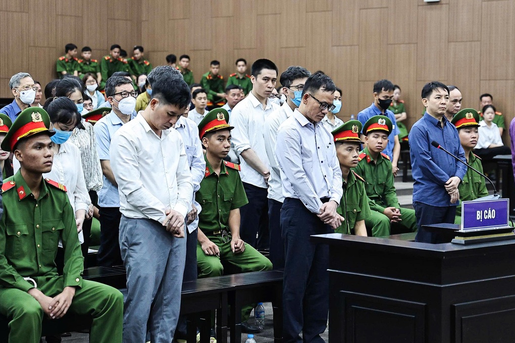 Chi tiết mức án Viện kiểm sát đề nghị HĐXX tuyên phạt 41 bị cáo vụ Phúc Sơn - 1 Chi tiết mức án Viện kiểm sát đề nghị HĐXX tuyên phạt 41 bị cáo vụ Phúc Sơn - 1
