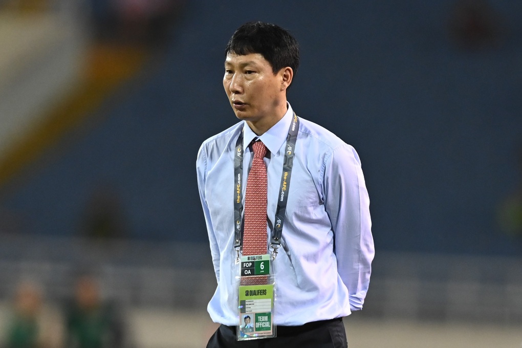 FIFA phấn khích, AFC khen tài xoay chuyển của HLV Kim Sang Sik - 2 FIFA phấn khích, AFC khen tài xoay chuyển của HLV Kim Sang Sik - 2