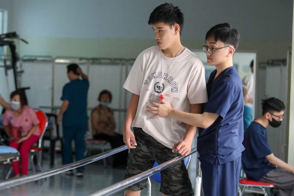Nghịch lý phục hồi chức năng ở Việt Nam - 3 Nghịch lý phục hồi chức năng ở Việt Nam - 3