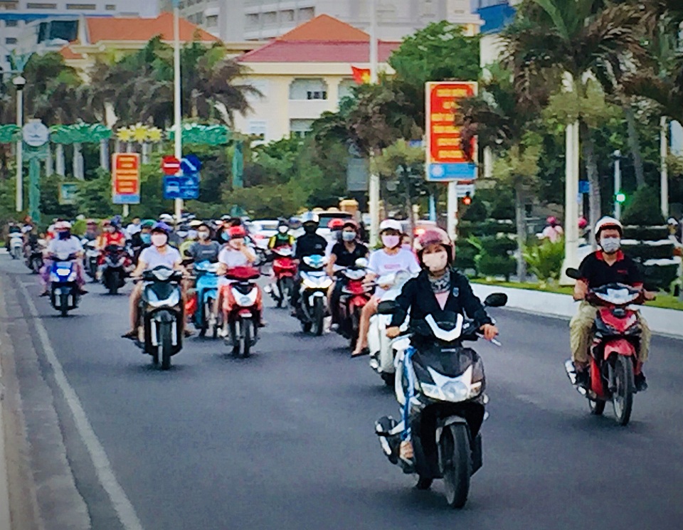 Phố biển Nha Trang tĩnh lặng trong những ngày giãn cách xã hội - 13 Phố biển Nha Trang tĩnh lặng trong những ngày giãn cách xã hội - 13