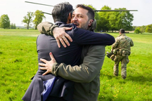 Tổng thống Ukraine bất ngờ thăm Anh sau Italy, Đức và Pháp