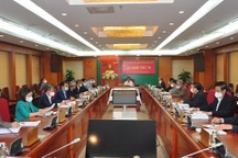 Cảnh cáo Phó Chủ tịch Trung ương Hội Chữ thập đỏ Việt Nam