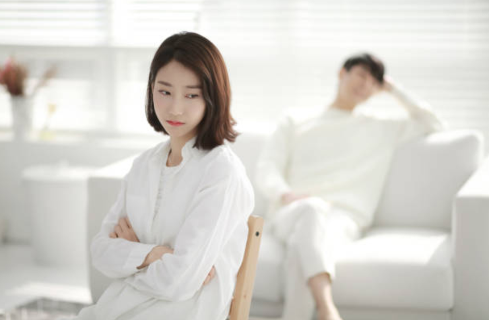 Chồng tuyên bố sau này thành đạt sẽ không cần tôi nữa - 1 Chồng tuyên bố sau này thành đạt sẽ không cần tôi nữa - 1