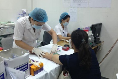 Nguy cơ nhiễm vi rút viêm gan do xăm môi, xăm mày