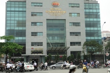 Chủ tịch HUD bất ngờ bị thay