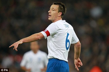 Terry chính thức bị tước băng thủ quân đội tuyển Anh