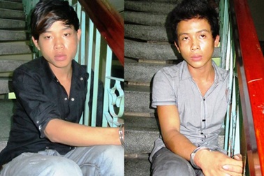 Bắt nóng 2 tên kề dao cướp tài sản của tài xế taxi 