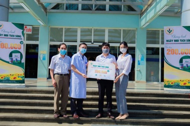 Nutri Ancan trao 200.000 suất quà dành tặng người bệnh ung thư trên toàn quốc